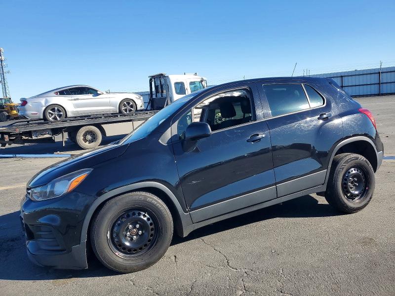 CHEVROLET TRAX LS 2017 with VIN 3GNCJKSB2HL248406 - Photo from auction