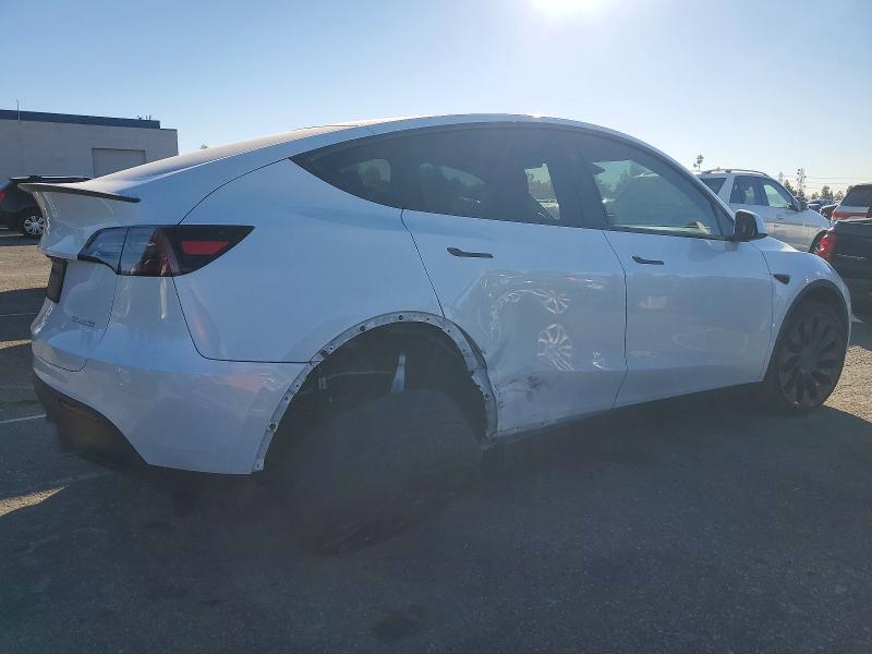 Фото 3 с аукциона – 2023 TESLA MODEL Y с VIN 7SAYGDEF6PF800741