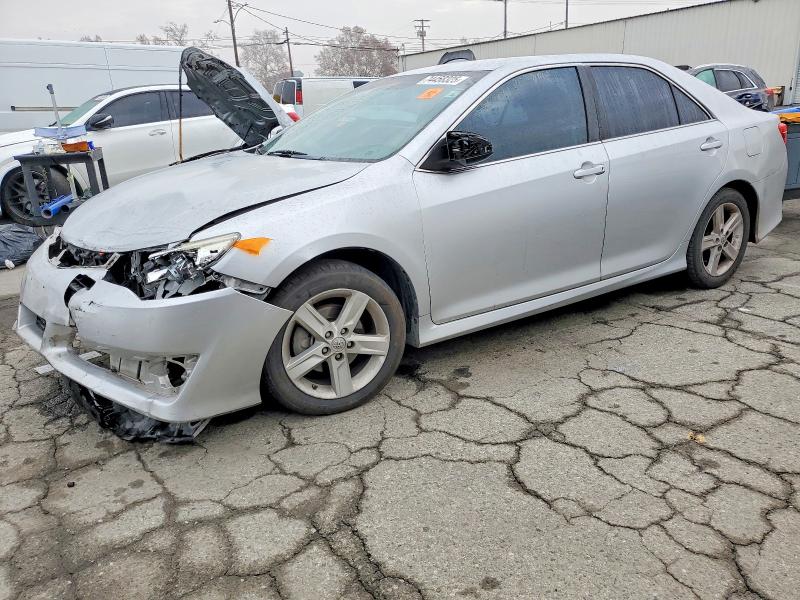 TOYOTA CAMRY 2014 with VIN 4T1BF1FKXEU818255 - Photo from auction