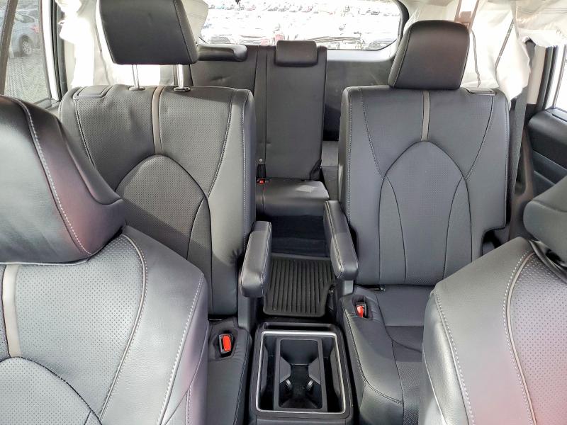 Photo 10 from auction – 2025 TOYOTA GRAND HIGH with VIN 5TDAAAB53SS082189