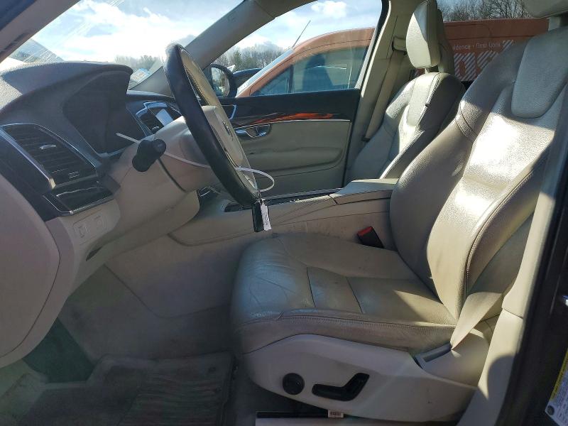 Photo 7 from auction – 2016 VOLVO XC90 with VIN YV4A22PK2G1044648