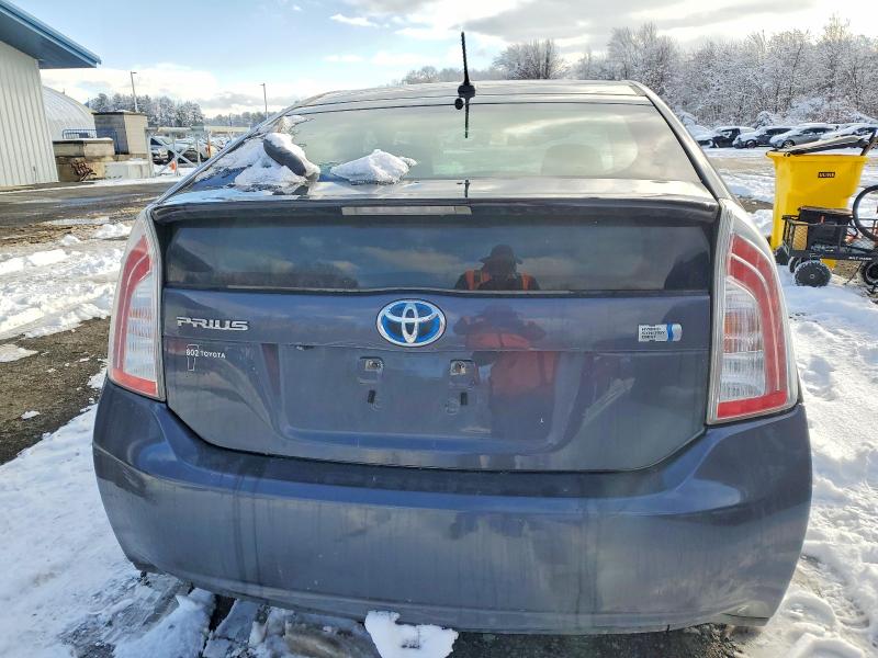 Photo 6 from auction – 2012 TOYOTA PRIUS with VIN JTDKN3DU2C1575689