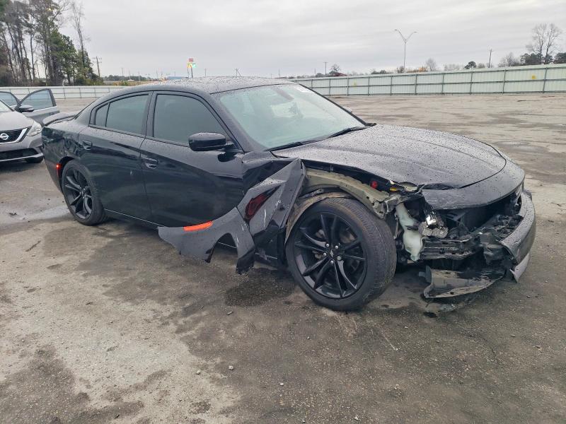Photo 4 from auction – 2017 DODGE CHARGER SE with VIN 2C3CDXBG5HH618687