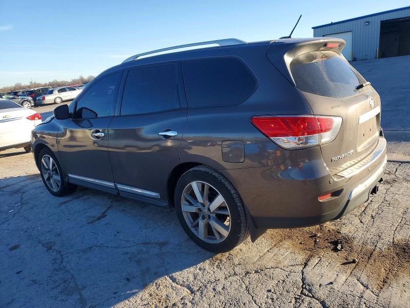 Photo 2 from auction – 2015 NISSAN PATHFINDER with VIN 5N1AR2MN0FC619339