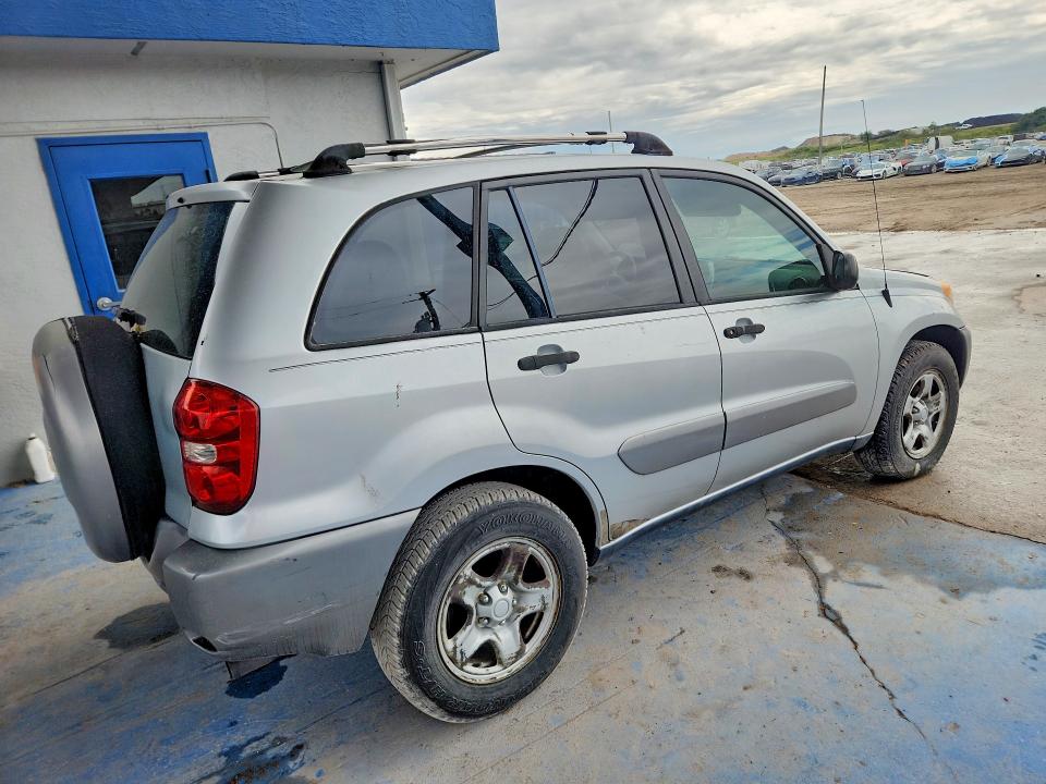 Photo 3 from auction – 2005 TOYOTA RAV4 with VIN JTEGD20V050052631