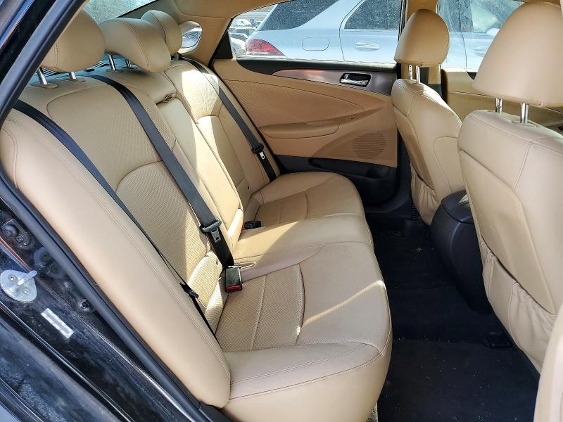 Photo 10 from auction – 2015 HYUNDAI SONATA HYB with VIN KMHEC4A45FA126472