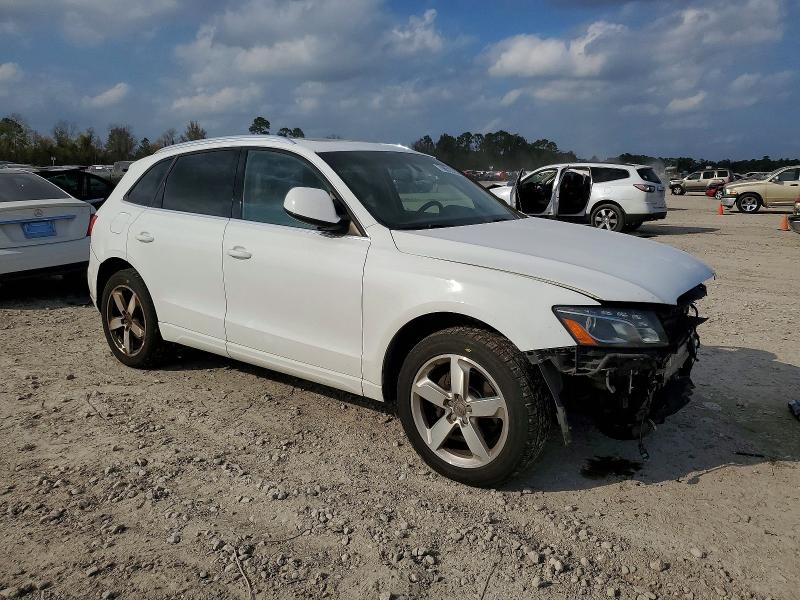 Photo 4 from auction – 2011 AUDI Q5 PREMIUM with VIN WA1LFAFP0BA018589