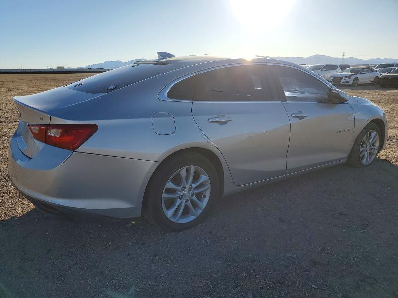 Photo 3 from auction – 2017 CHEVROLET MALIBU LT with VIN 1G1ZE5ST1HF105709