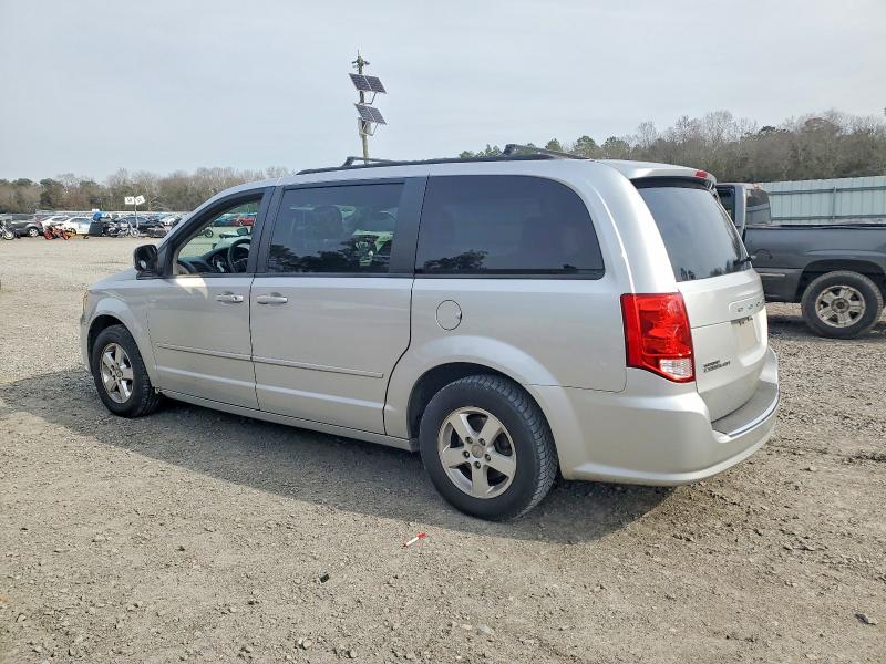 Photo 2 from auction – 2012 DODGE GRAND CARA with VIN 2C4RDGCG9CR242776