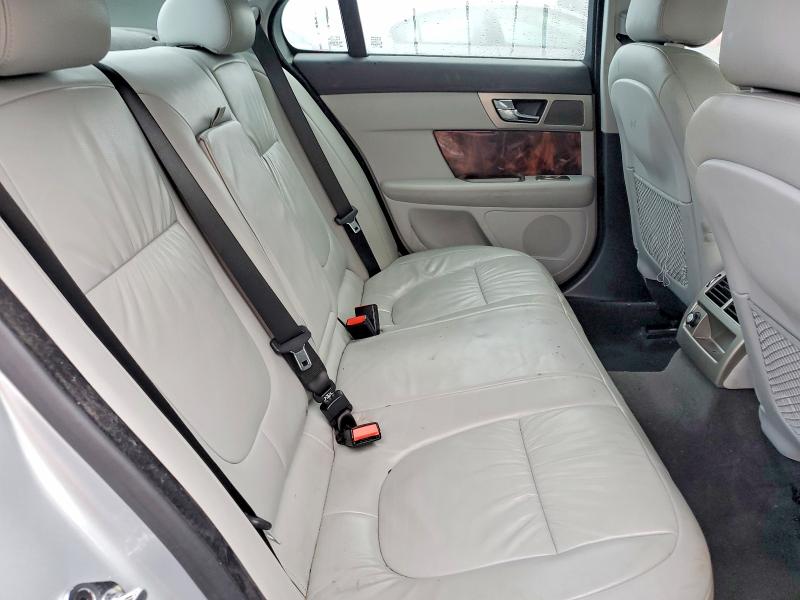 Photo 10 from auction – 2011 JAGUAR XF with VIN SAJWA0FB6BLR82183