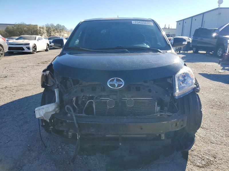 Photo 5 from auction – 2008 TOYOTA SCION XD with VIN JTKKU104X8J010622
