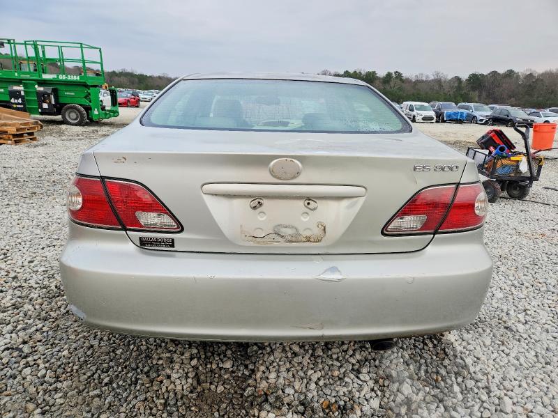 Photo 6 from auction – 2002 LEXUS ES 300 with VIN JTHBF30GX20067132