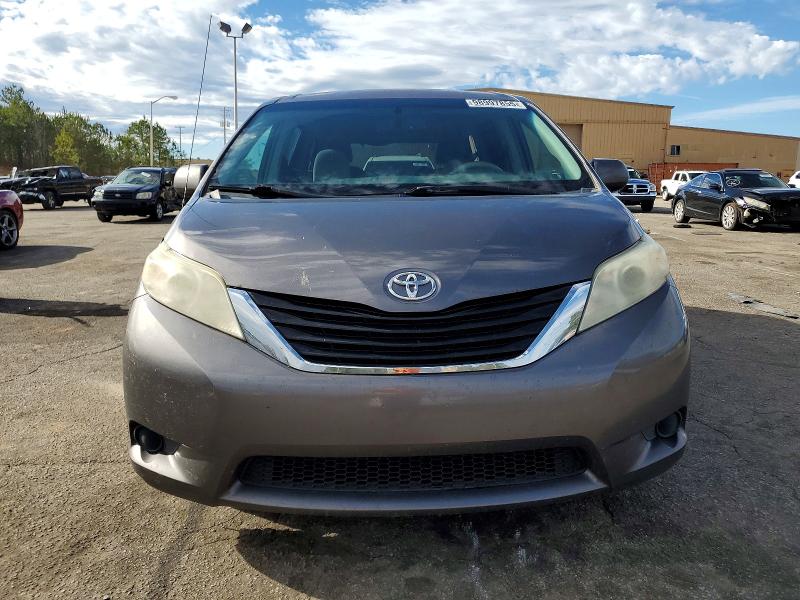 Foto 5 de la subasta – 2012 TOYOTA SIENNA con VIN 5TDKK3DC1CS186335