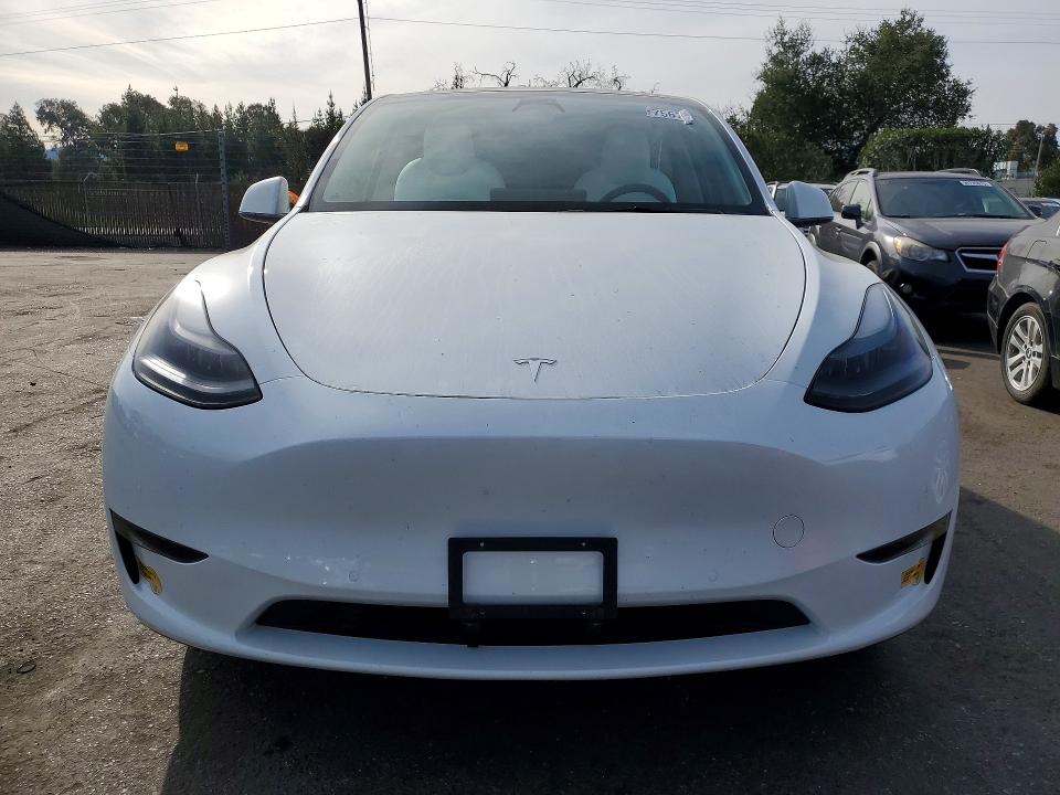 Photo 5 from auction – 2022 TESLA MODEL Y with VIN 7SAYGDEEXNF561070