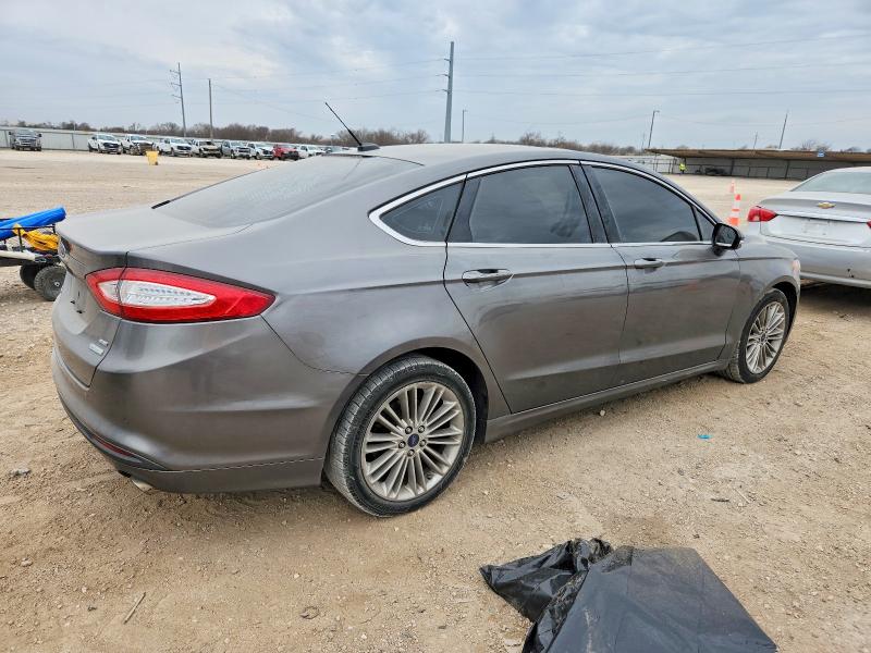 Photo 3 from auction – 2014 FORD FUSION with VIN 3FA6P0HD5ER343901