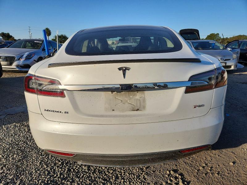Photo 6 from auction – 2013 TESLA MODEL S with VIN 5YJSA1DP6DFP05346