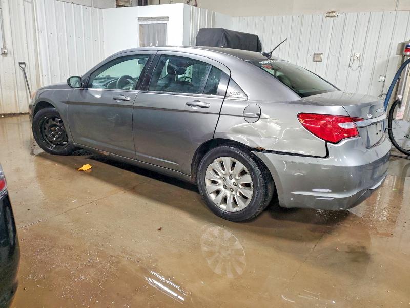 Photo 2 from auction – 2012 CHRYSLER 200 LX with VIN 1C3CCBAB8CN168903