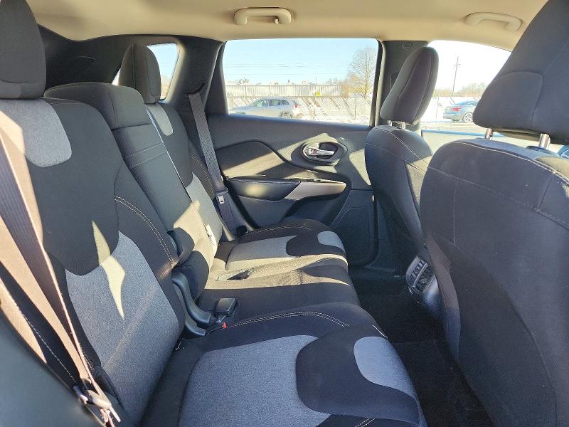 Photo 11 from auction – 2017 JEEP CHEROKEE with VIN 1C4PJMAB6HW621688