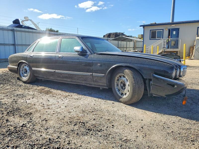 Photo 4 from auction – 1999 JAGUAR VANDENPLAS with VIN SAJKD6045XC869612