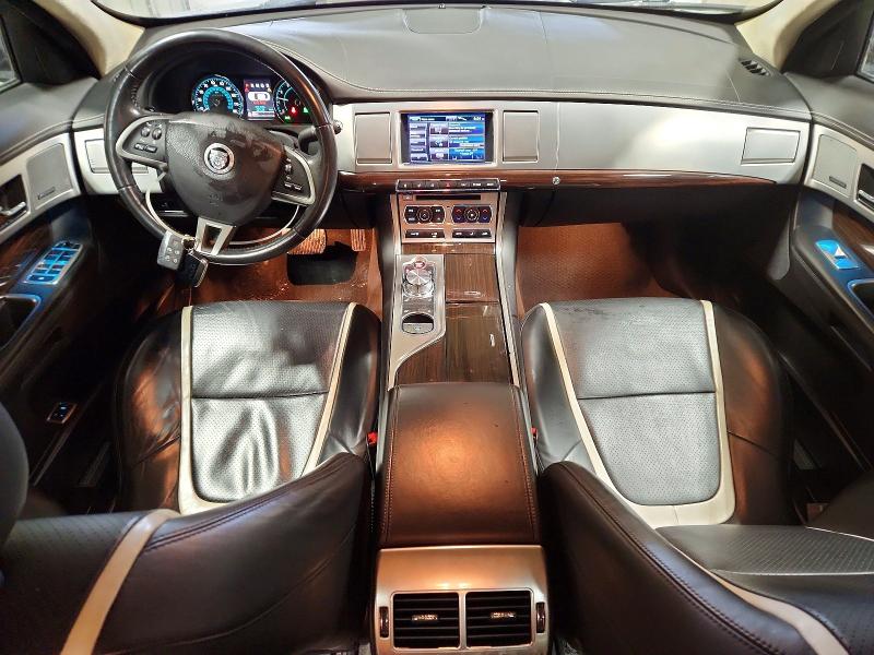 Photo 8 from auction – 2013 JAGUAR XF with VIN SAJWJ0EF9D8S71832