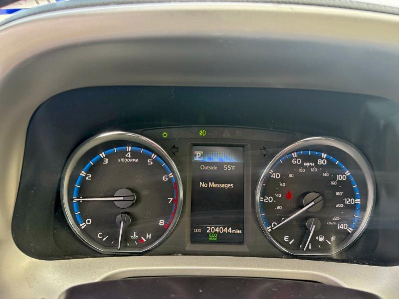 Photo 8 from auction – 2016 TOYOTA RAV4 XLE with VIN 2T3WFREV0GW242763