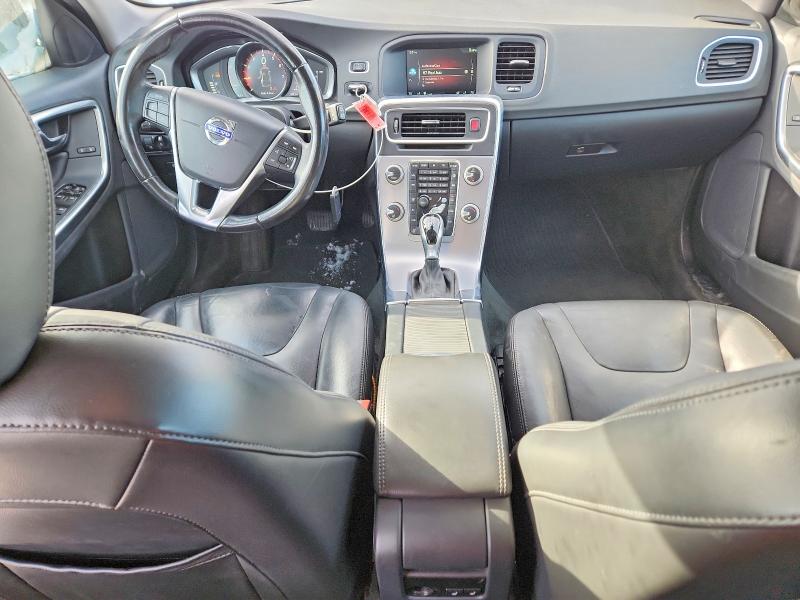 Photo 8 from auction – 2017 VOLVO V60 with VIN YV140MEK2H1351513