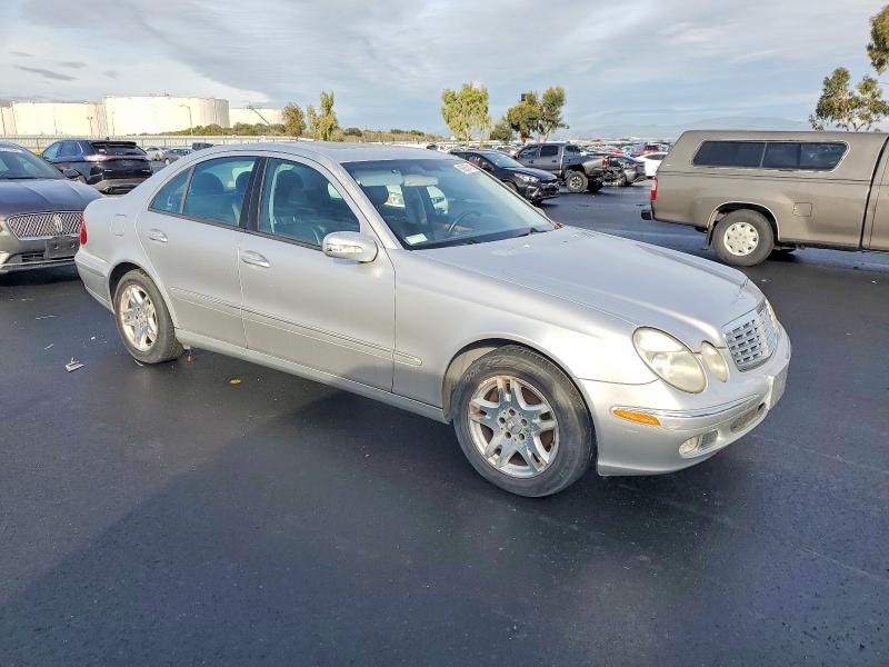Photo 4 from auction – 2003 MERCEDES-BENZ E 320 with VIN WDBUF65J93X109006