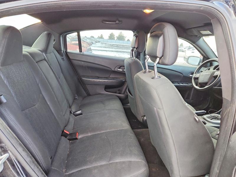Photo 10 from auction – 2011 CHRYSLER 200 LX with VIN 1C3BC4FB0BN600317