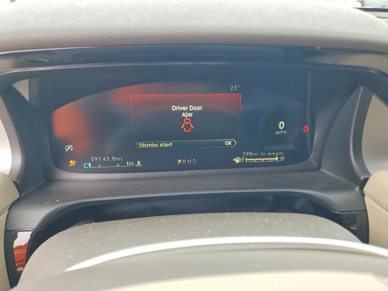 Photo 9 from auction – 2023 LINCOLN AVIATOR with VIN 5LM5J6XC4PGL02181