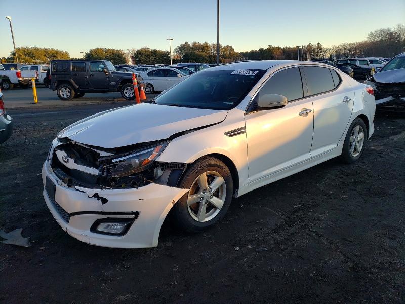 KIA OPTIMA LX 2015 with VIN KNAGM4A7XF5527591 - Photo from auction