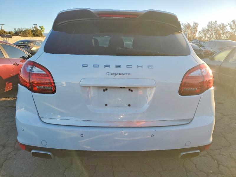 Photo 6 from auction – 2014 PORSCHE CAYENNE with VIN WP1AA2A2XELA92588