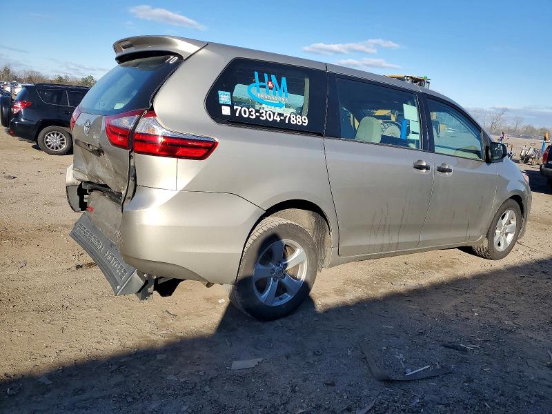 Photo 3 from auction – 2017 TOYOTA SIENNA with VIN 5TDZZ3DC8HS869022