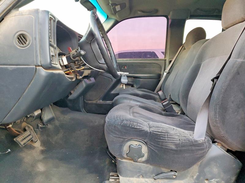 Photo 7 from auction – 2000 CHEVROLET SILVERADO with VIN 2GCEC19T0Y1281586
