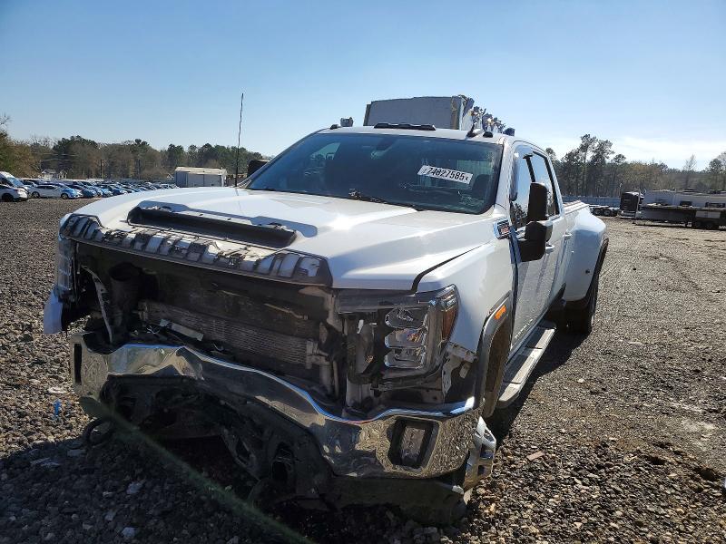 GMC SIERRA C35 2022 with VIN 1GT48REY3NF132073 - Photo from auction
