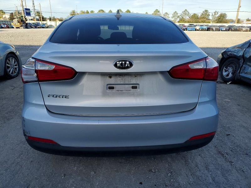 Photo 6 from auction – 2016 KIA FORTE with VIN KNAFK4A63G5458253
