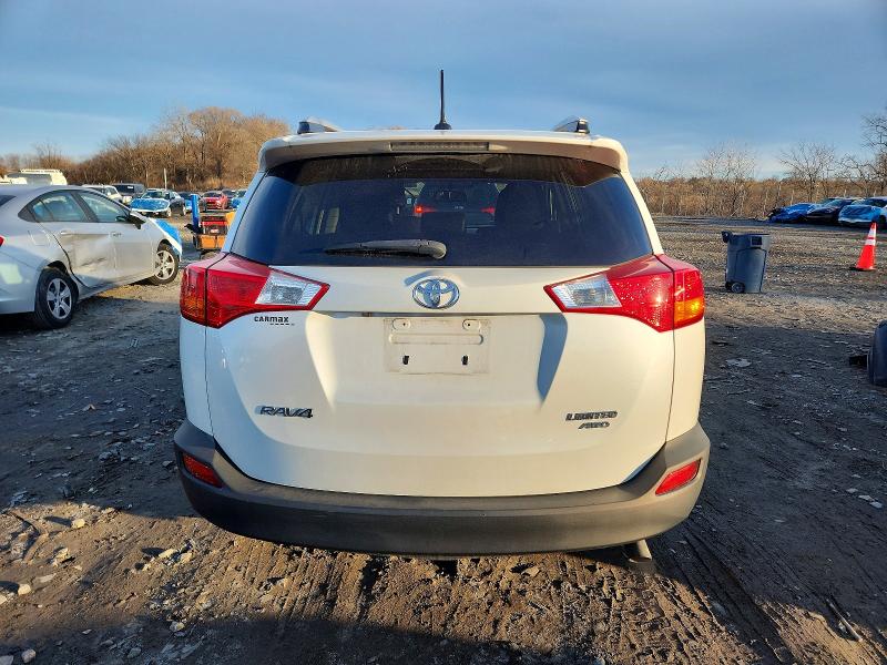 Photo 6 from auction – 2015 TOYOTA RAV4 LIMIT with VIN 2T3DFREV5FW325577