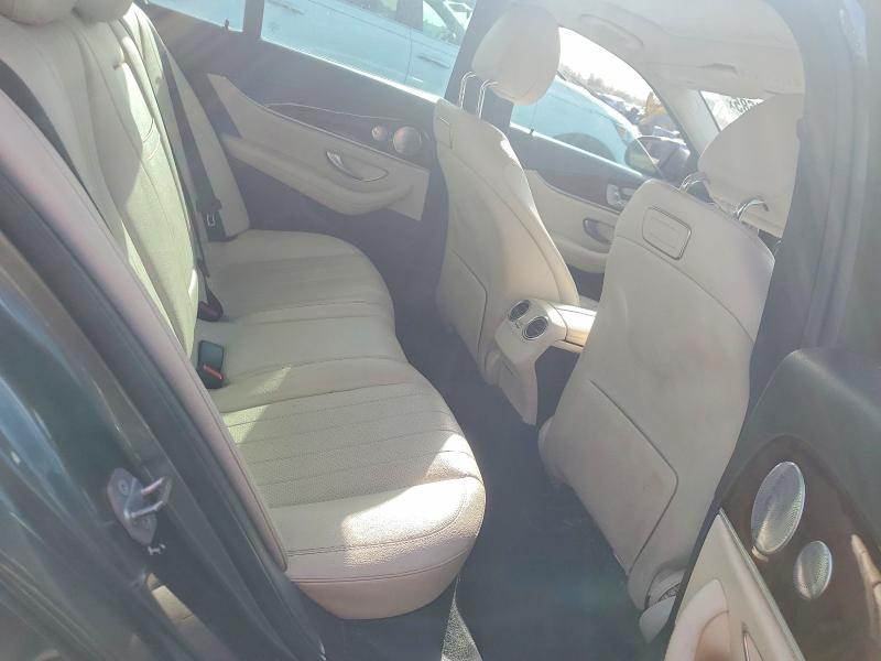 Photo 10 from auction – 2018 MERCEDES-BENZ E 300 with VIN WDDZF4JB6JA457460