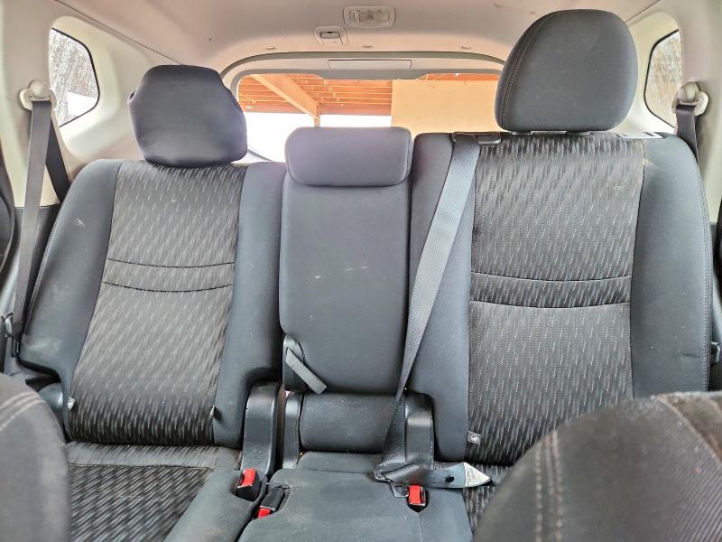 Photo 10 from auction – 2018 NISSAN ROGUE with VIN 5N1AT2MT4JC764215