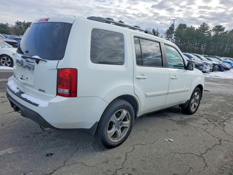 Photo 3 from auction – 2015 HONDA PILOT EXL with VIN 5FNYF4H51FB068827