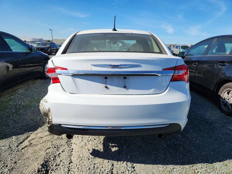 Photo 6 from auction – 2013 CHRYSLER 200 LIMITE with VIN 1C3CCBCG3DN506010