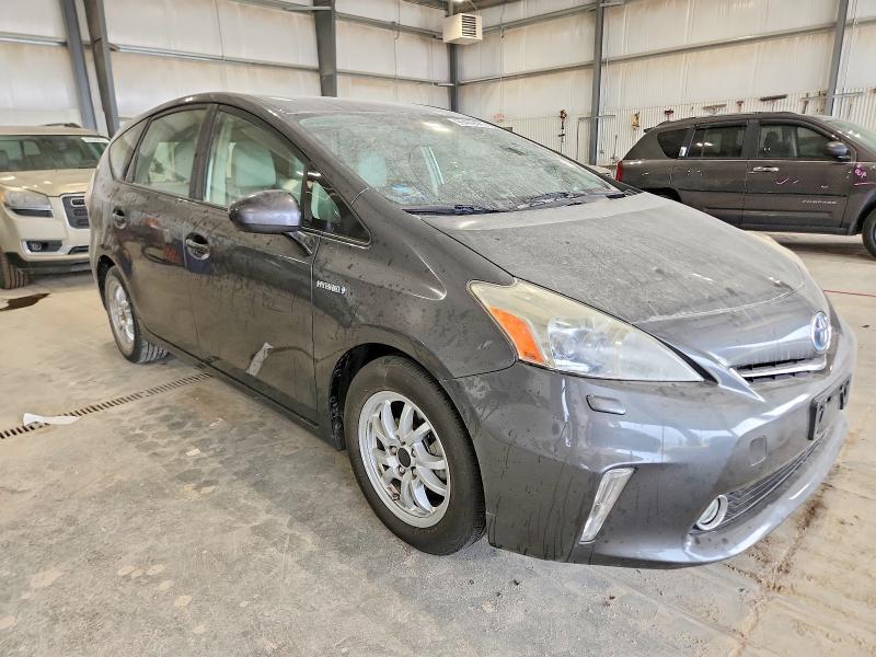 Photo 4 from auction – 2013 TOYOTA PRIUS V with VIN JTDZN3EU2D3202087