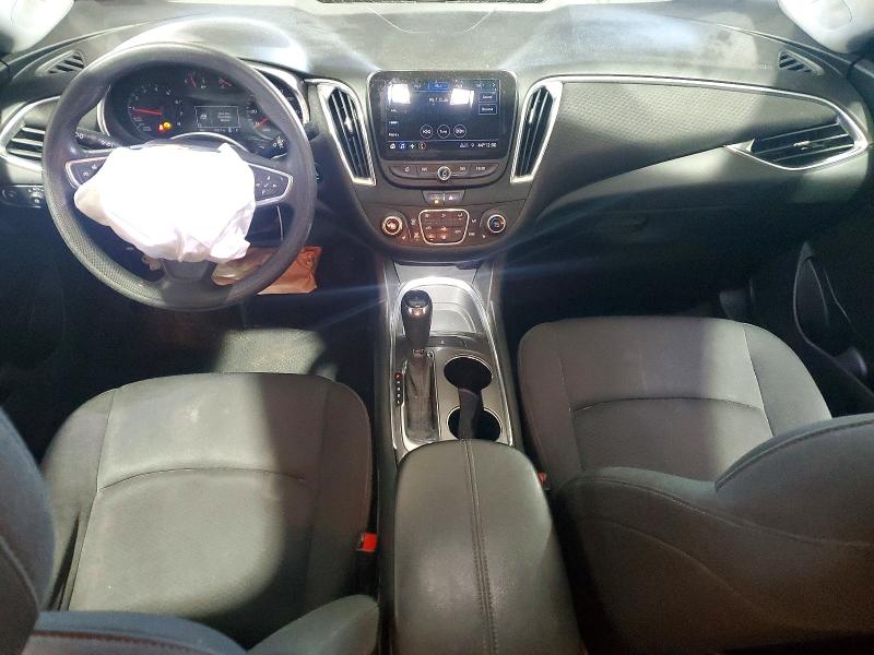 Photo 8 from auction – 2020 CHEVROLET MALIBU LT with VIN 1G1ZD5ST0LF052965