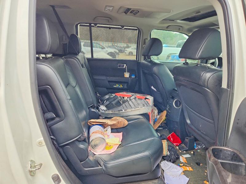 Photo 11 from auction – 2015 HONDA PILOT TOUR with VIN 5FNYF3H99FB028654