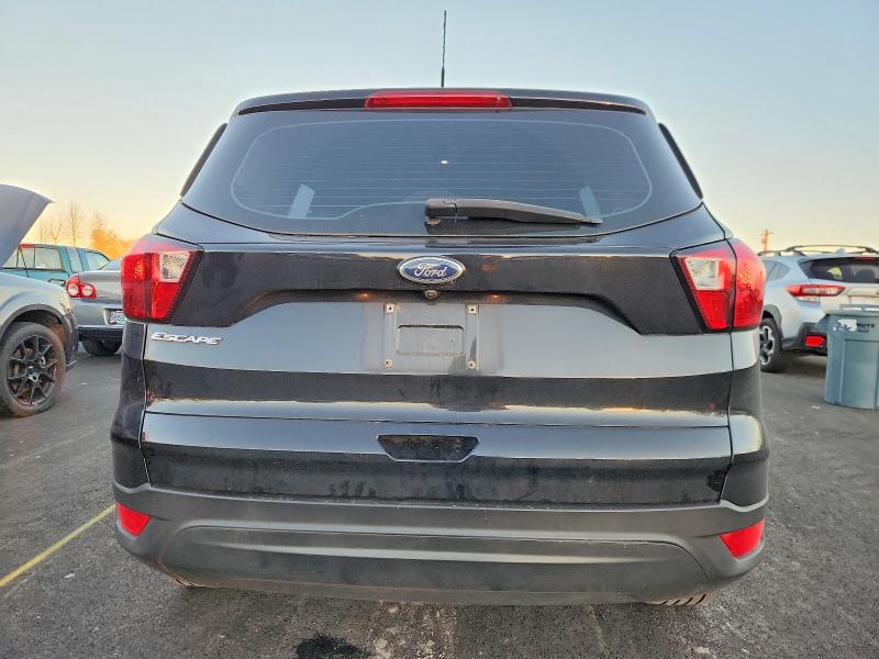 Photo 6 from auction – 2019 FORD ESCAPE with VIN 1FMCU0F71KUA21324