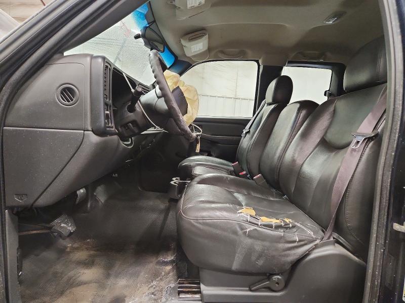 Photo 7 from auction – 2005 CHEVROLET SILVERADO with VIN 1GCEC19V85E315950