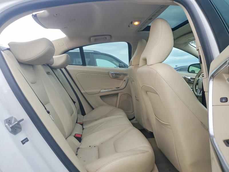 Photo 10 from auction – 2015 VOLVO S60 with VIN YV126MFM6F1341473