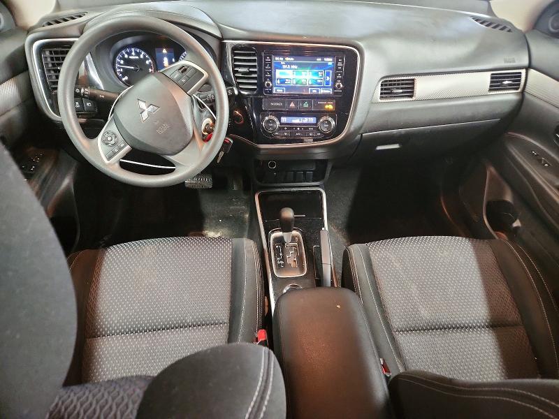 Photo 8 from auction – 2018 MITSUBISHI OUTLANDER with VIN JA4AD2A32JZ004345