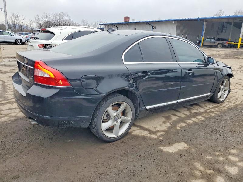 Photo 3 from auction – 2010 VOLVO S80 T6 with VIN YV1992AH0A1126376