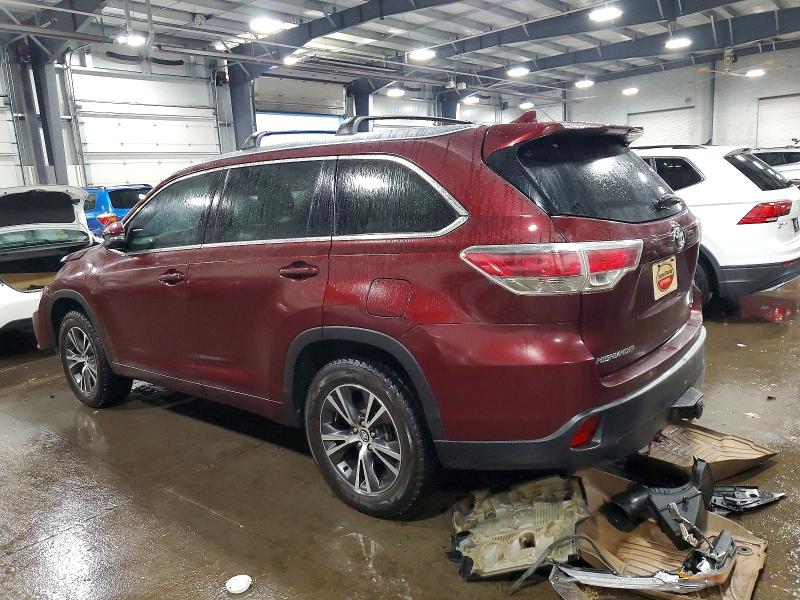 Photo 2 from auction – 2016 TOYOTA HIGHLANDER with VIN 5TDKKRFH0GS182195
