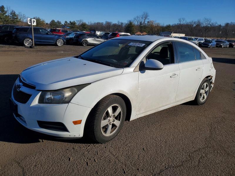CHEVROLET CRUZE 2014 with VIN 1G1PC5SB4E7158074 - Photo from auction